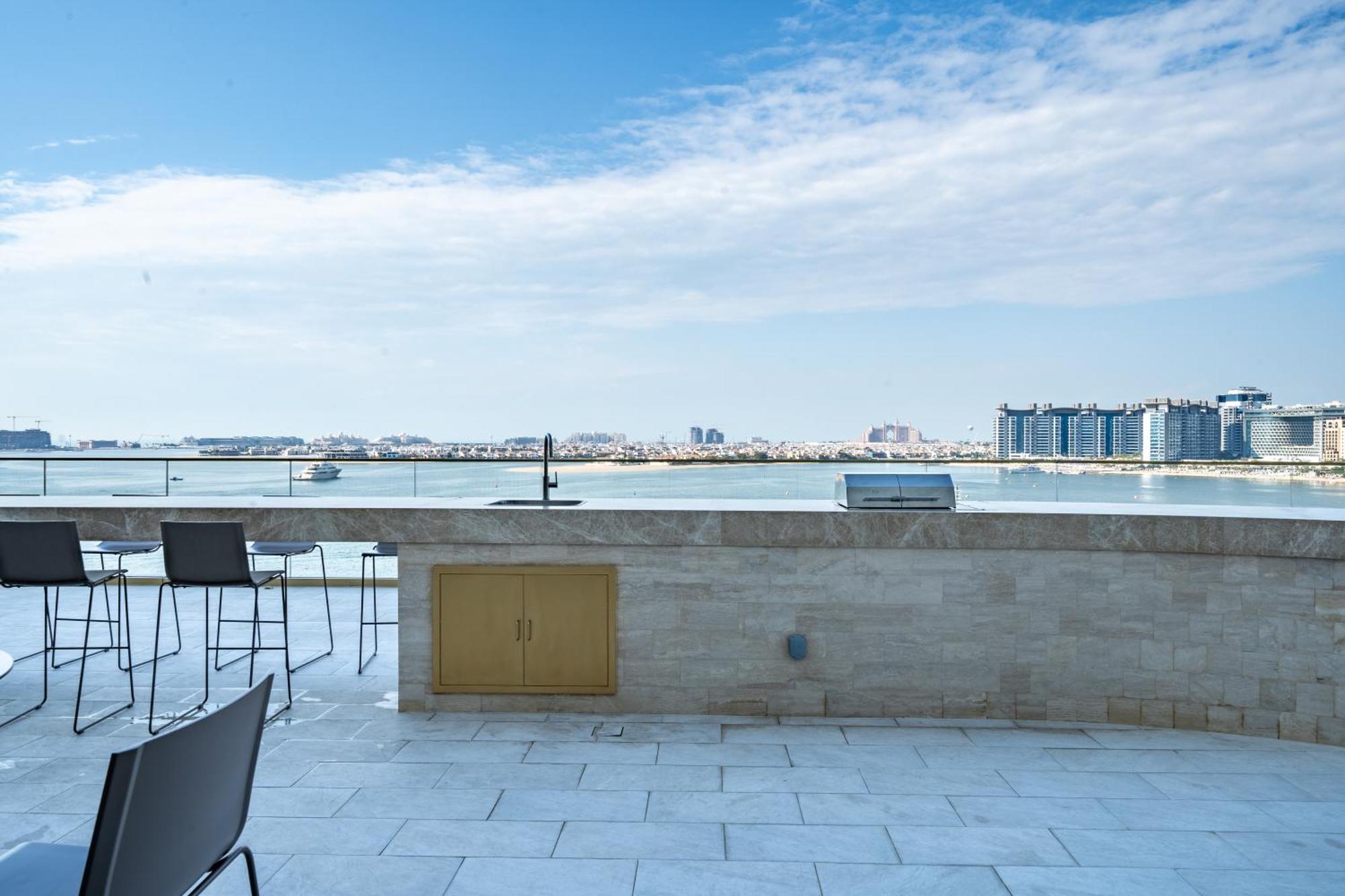 Homes Beyond I Newly Furnished 1br With Access Apartment Dubai